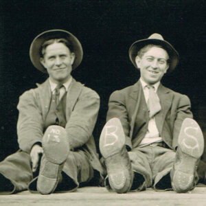 3touristsCCTrainDepotearly1900s