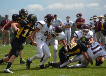 Eagles lock talons with Pikes Peak Christian to win 20-12