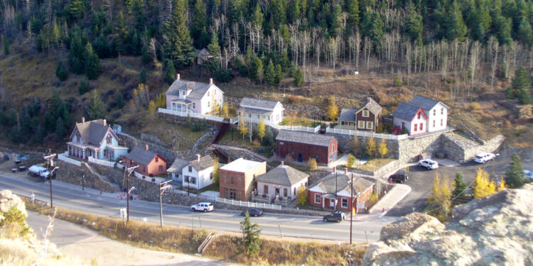 Black Hawk approves Mountain City leases and roofs