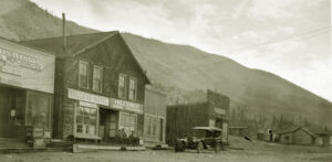 TheTollandHouseinTolland1920s