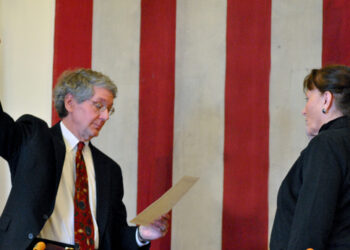 Newly elected County officials sworn into office