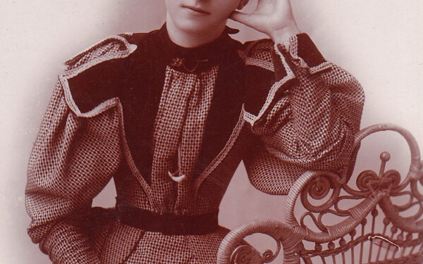 A tailing tale of Verena Kepler