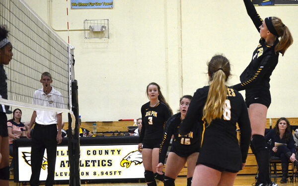 GHS volleyball snags two wins, suffers one loss