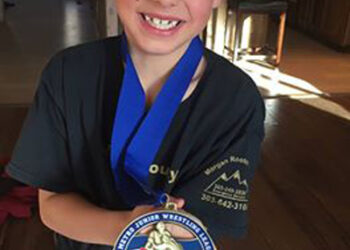 24 wrestlers bring home the tournament hardware!