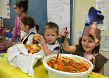 No drumsticks at this Thanksgiving feast!