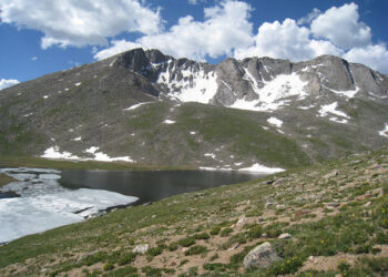 Mount Evans Highway now opened to the peak