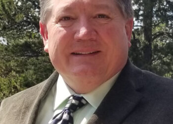 Armstrong announces candidacy