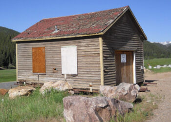 Gilpin Commissioners approve Thorn Lake School restoration