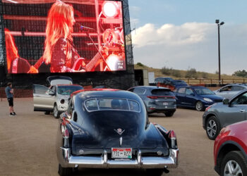 Red Rocks Park Drive-in movie theater experience