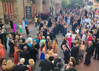 The 2021 Yellow Rose Ball